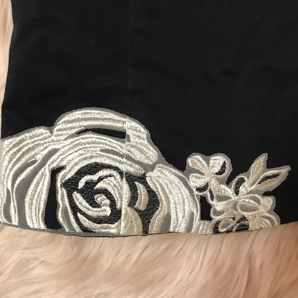 Top - Picture 2 of 5